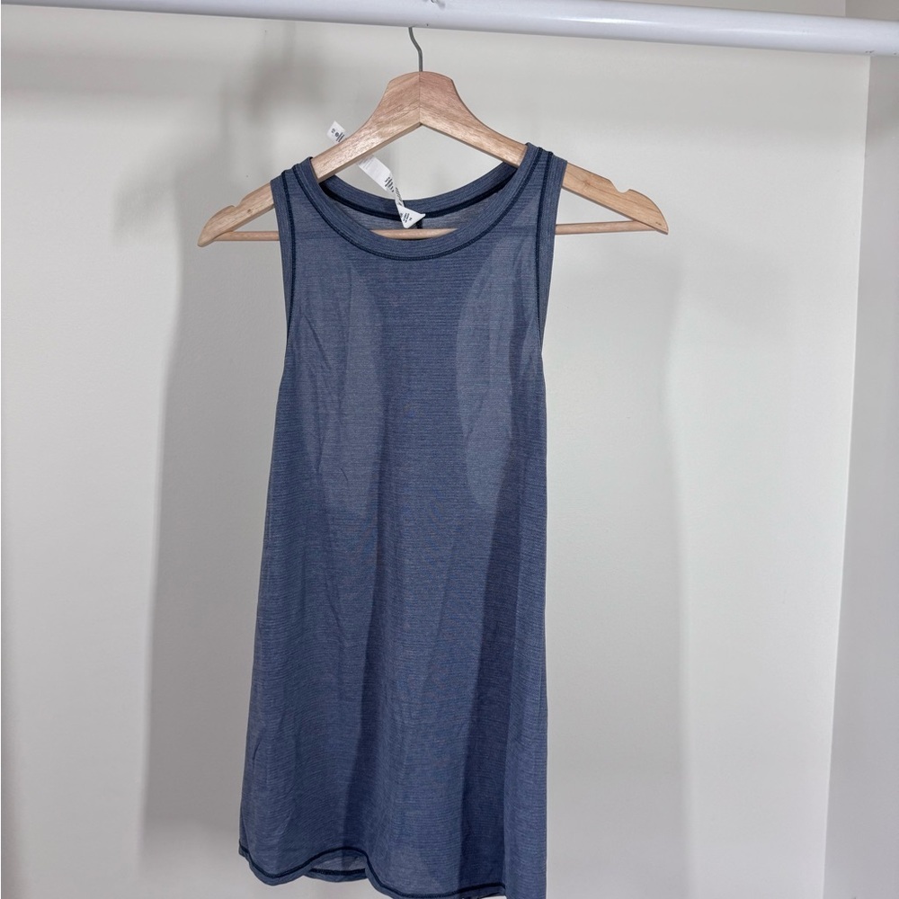 Lululemon Swiftly Tech tank top.